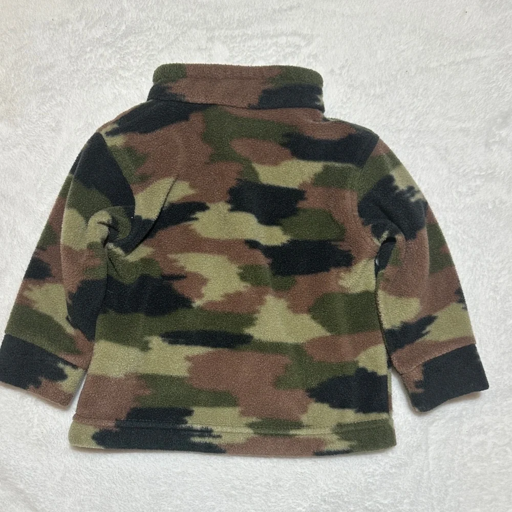 Like new baby boys Columbia Camouflage Fleece Jacket 6/12 months